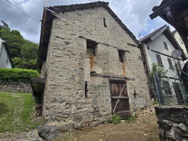 Haus kaufen in Acquarossa, Tessin
