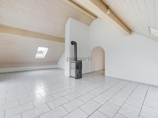 Attikawohnung mieten in Diessbach bei Büren, Bern