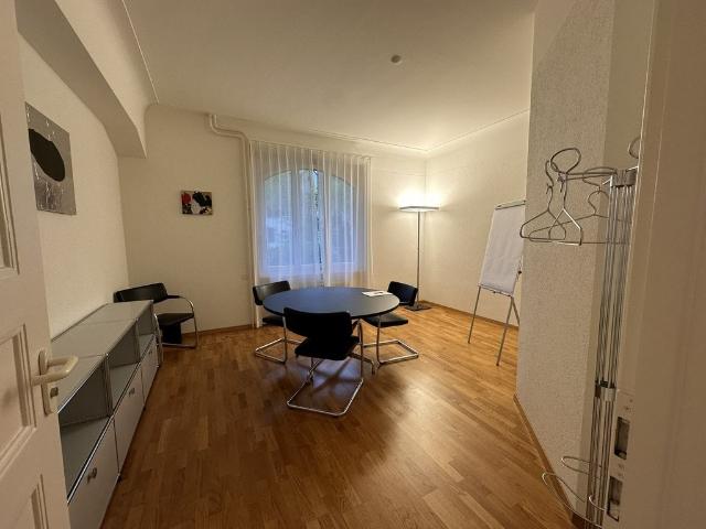 Immobilie kaufen in Einigen, Zürich