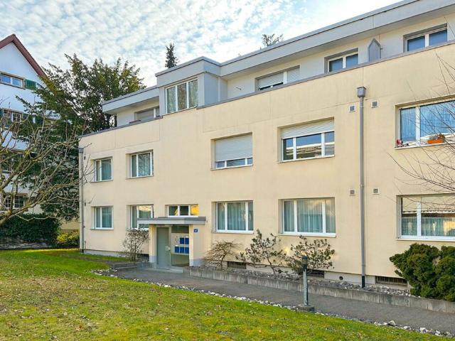 Etagenwohnung kaufen in Riehen