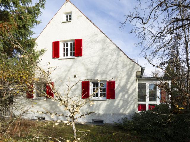 Villa kaufen in Lustheim, Oberschleißheim