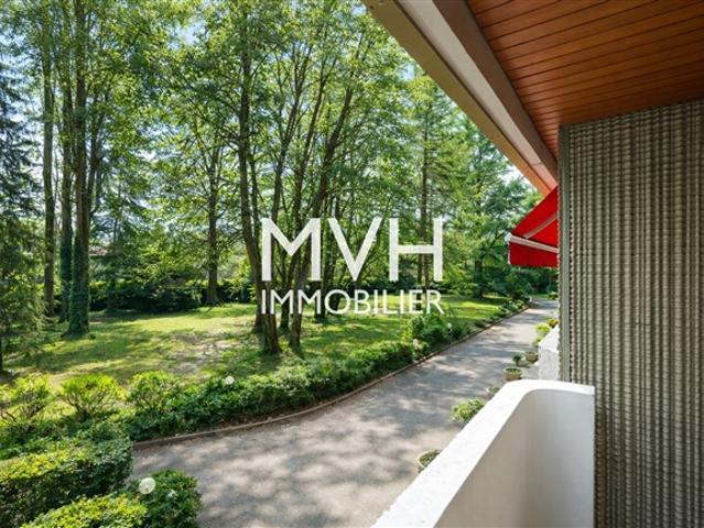Wohnung kaufen in Cologny