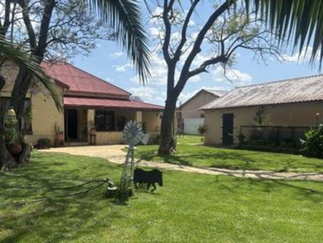 House for sale in Leeudoringstad, Maquassi Hills Local Municipality