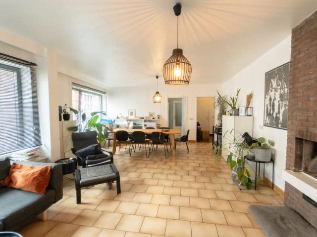 Appartement location à Sint-Jacobs, Gent