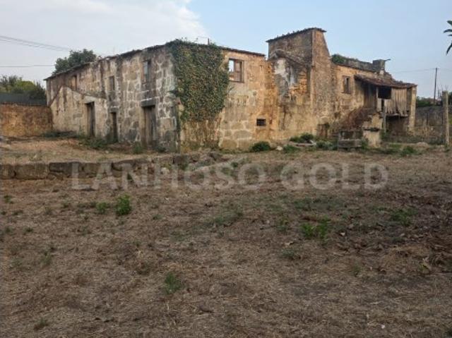 Casa venda em Adães, Arcozelo