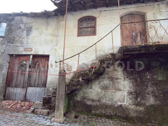Casa venda em Ruivães e Campos, Vieira do Minho