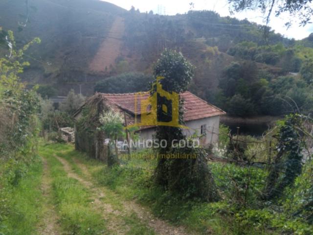 Casa venda em Covelo Do Gerez, Vila Real