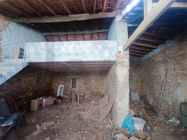 Casa venda em Arganil, Folques
