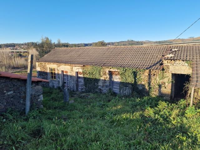 Casa venda em Rebordões (Souto), Boalhosa