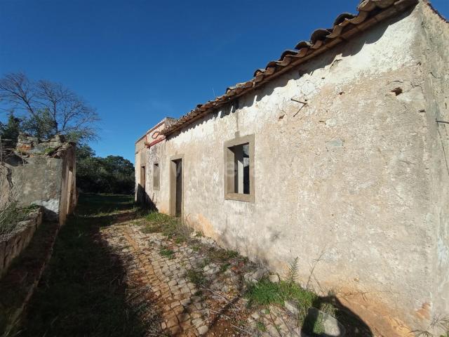 Vivenda venda em Espargueira, Faro