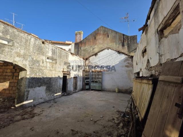 Casa venda em Pederneira, Valado Dos Frades