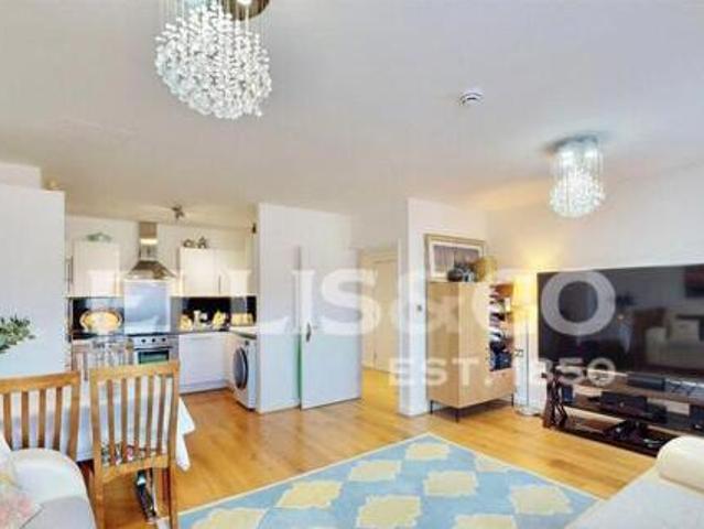 House for sale in London Borough of Ealing, Greenford