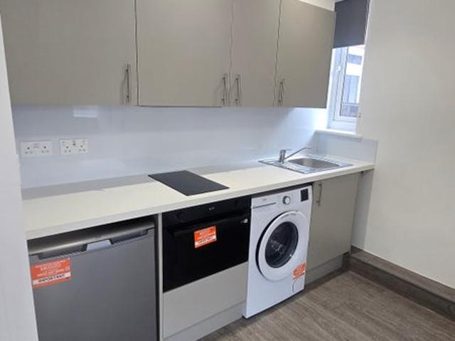 Studio for rent in London Borough of Hillingdon, Greater London
