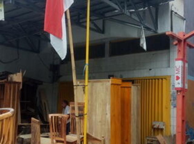 Komersial dijual di Makassar