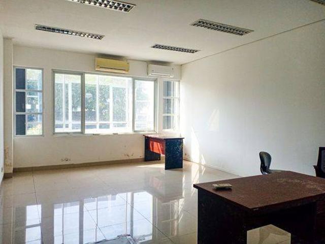 Ruko disewa di Rawamangun, Jakarta Timur