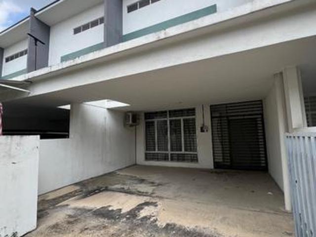 Terraced House for sale in Tanjong Sepat, Selangor