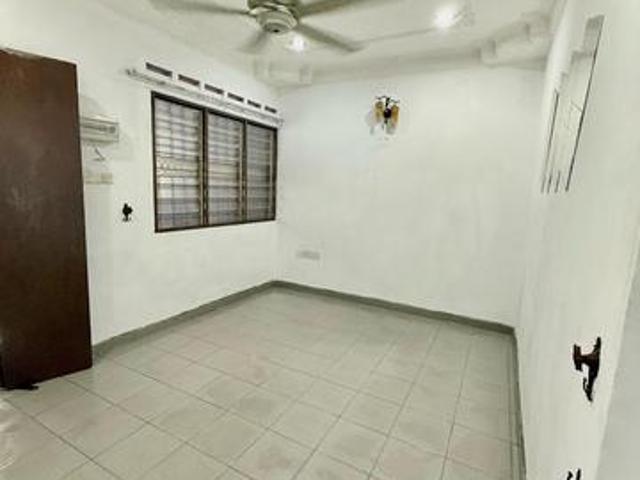 Terraced House for sale in Kluang