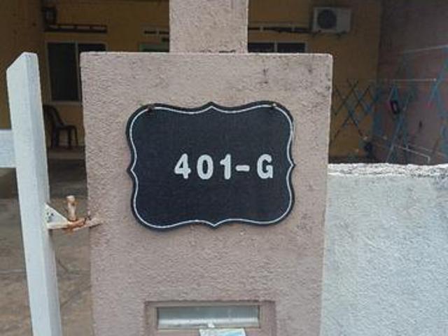 Terraced House for sale in Malaka