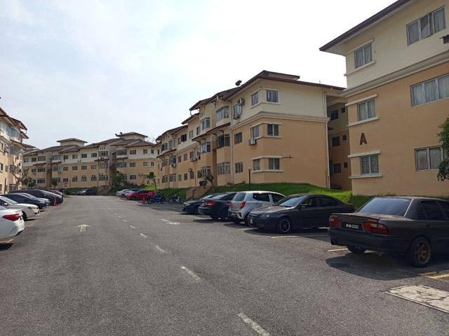 Apartment for sale in Kajang, Langat