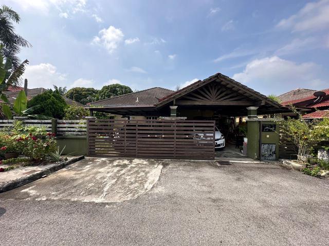 Bungalow for sale in Petaling, Alam Impian