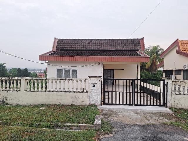 Bungalow for sale in Kajang, Langat