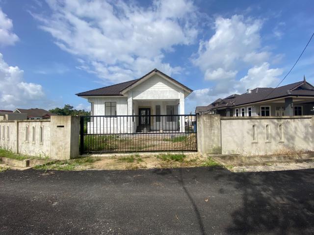 Bungalow for sale in Peringat, Kelantan