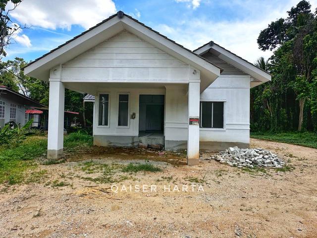 Bungalow for sale in Telok, Kelantan