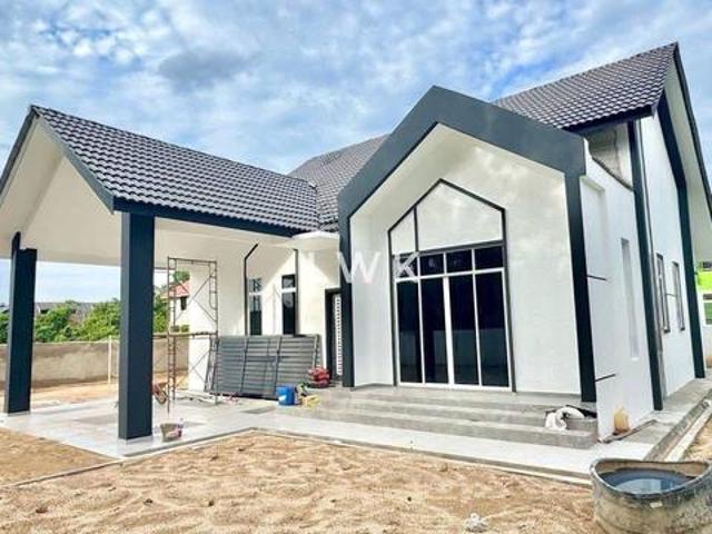 Bungalow for sale in Kota Bharu