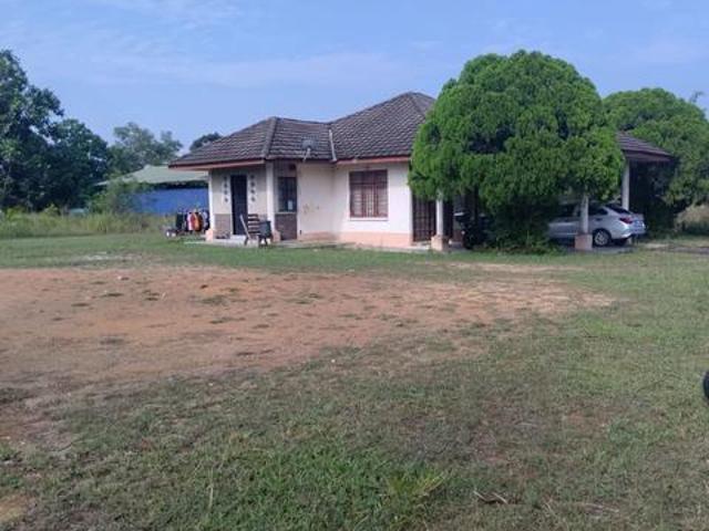 Bungalow for sale in Balok, Pahang