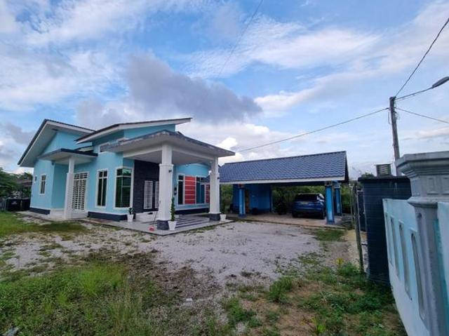 Bungalow for sale in Tanah Merah, Kelantan