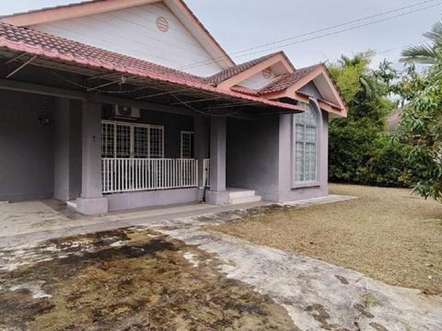Bungalow for sale in Tanjong Sepat, Selangor