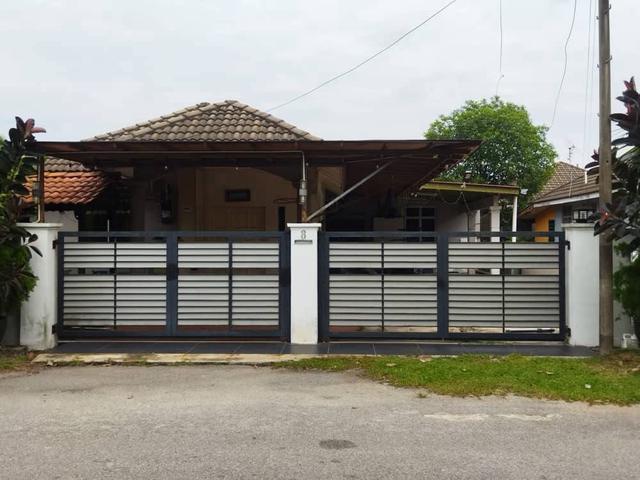 Bungalow for sale in Kuantan, Pahang