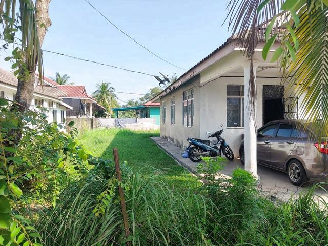 Bungalow for sale in Kuantan, Pahang
