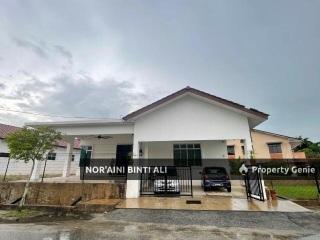 Bungalow for sale in Pahang