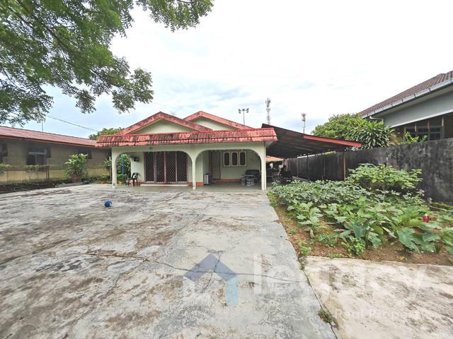 Bungalow for sale in Perak