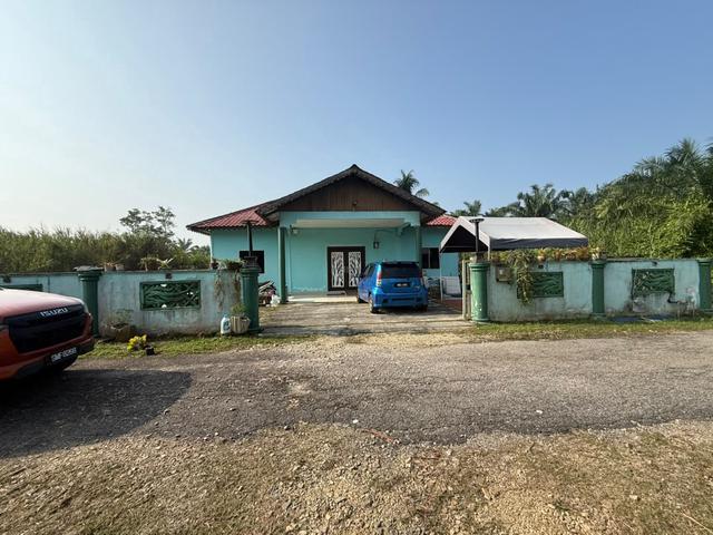 Bungalow for sale in Batu Pahat, Johor