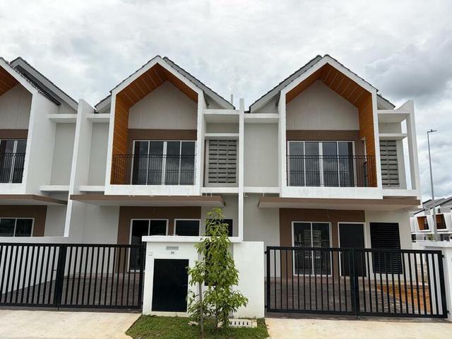 Terraced House for sale in Tanjong Sepat, Selangor