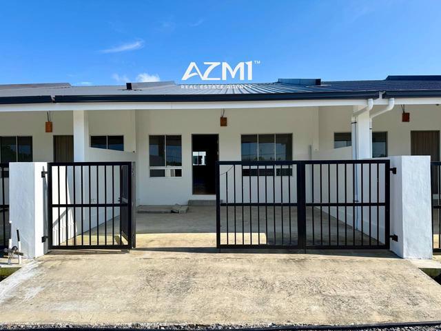 Terraced House for sale in Long Miri