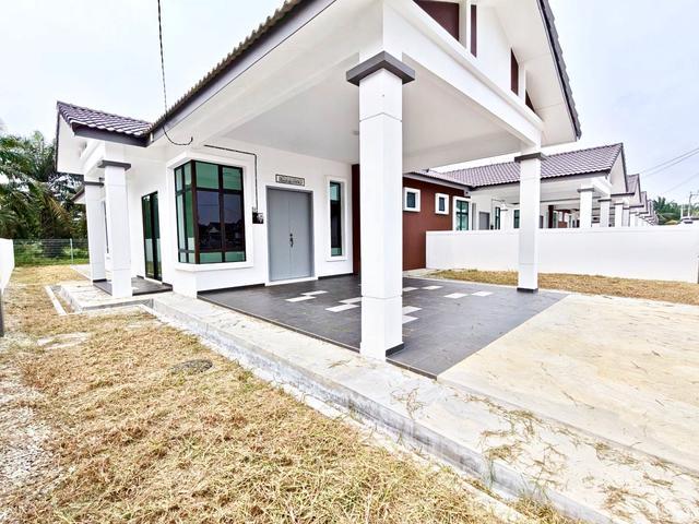 Residential House for sale in Malaka