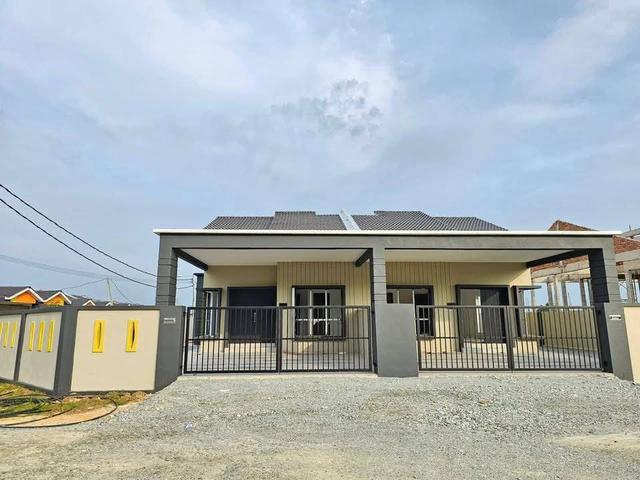 Residential House for sale in Perak