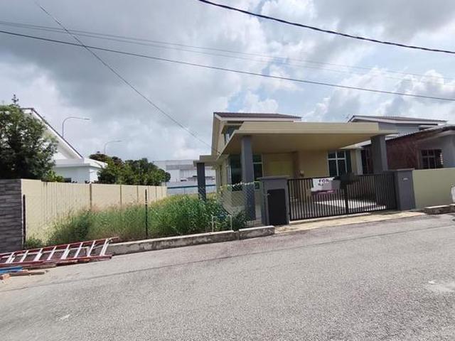 Residential House for sale in Pekan, Pahang