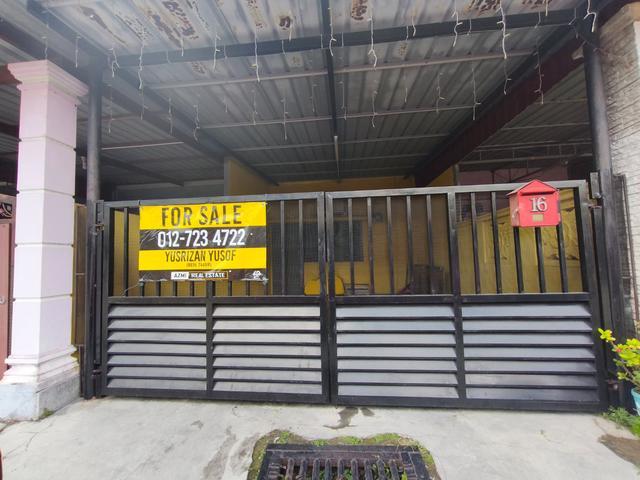 Terraced House for sale in Batu Pahat, Johor