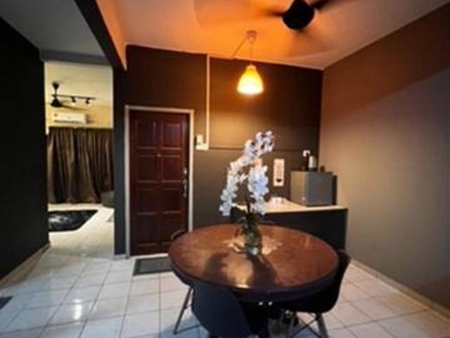 Apartment for sale in Malaka