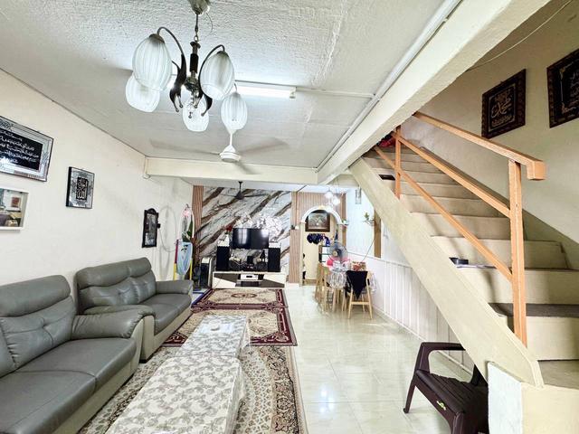 Terraced House for sale in Ulu Benut Village, Johor
