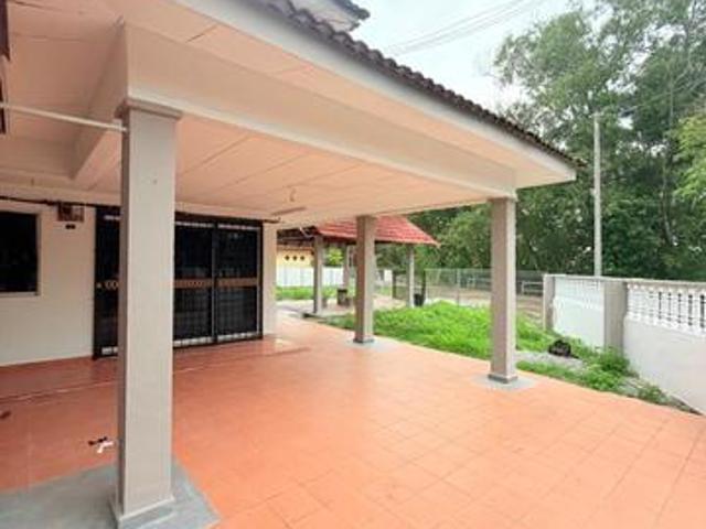Property for sale in Malaka
