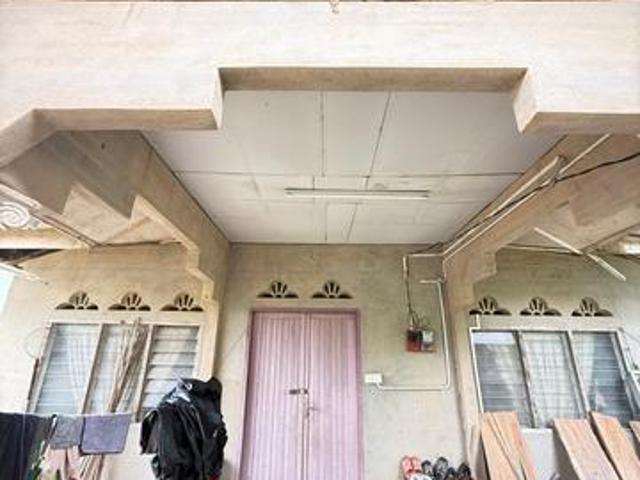 Bungalow for sale in Dabong, Kelantan