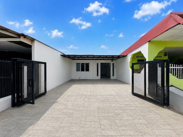 Terraced House for sale in Jenjarom, Selangor