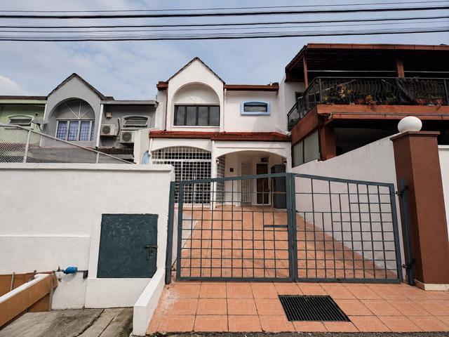 Terraced House for sale in Country Heights Damansara, Kuala Lumpur