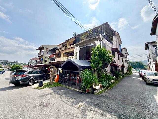 Terraced House for sale in Langat, Selangor