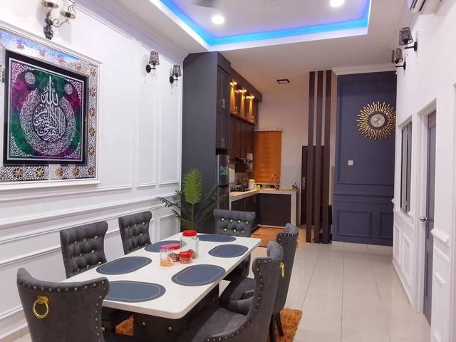 Terraced House for sale in Malaka